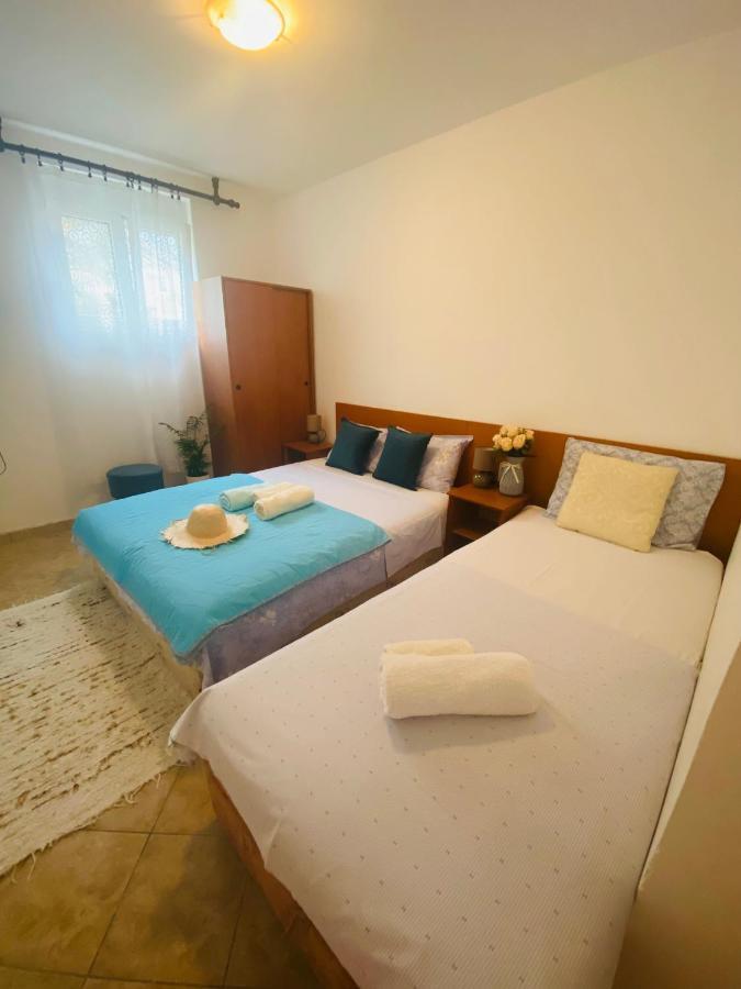 Miomir Perazic Apartments Petrovazzo Esterno foto