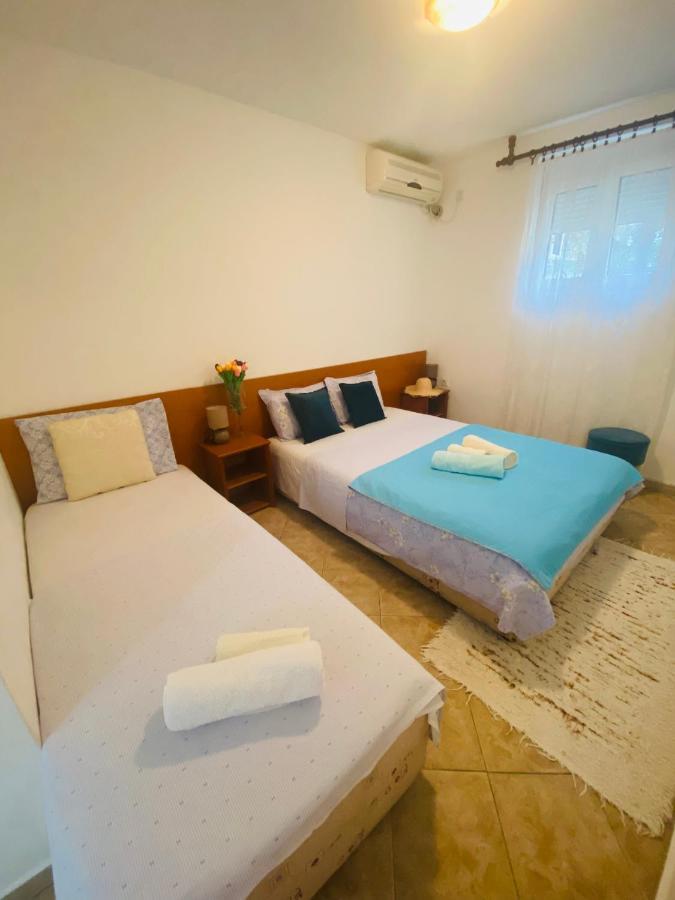 Miomir Perazic Apartments Petrovazzo Esterno foto