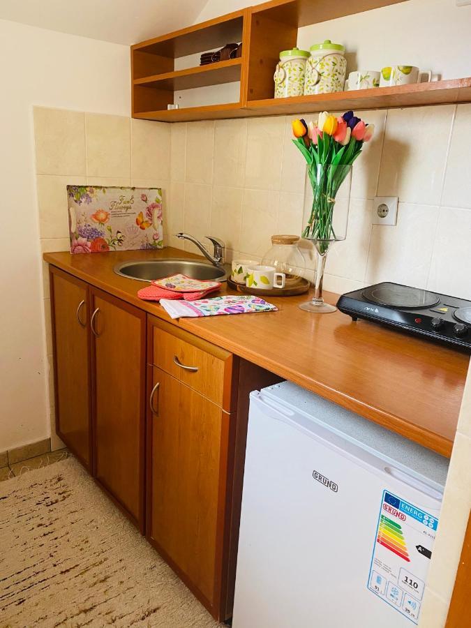 Miomir Perazic Apartments Petrovazzo Esterno foto