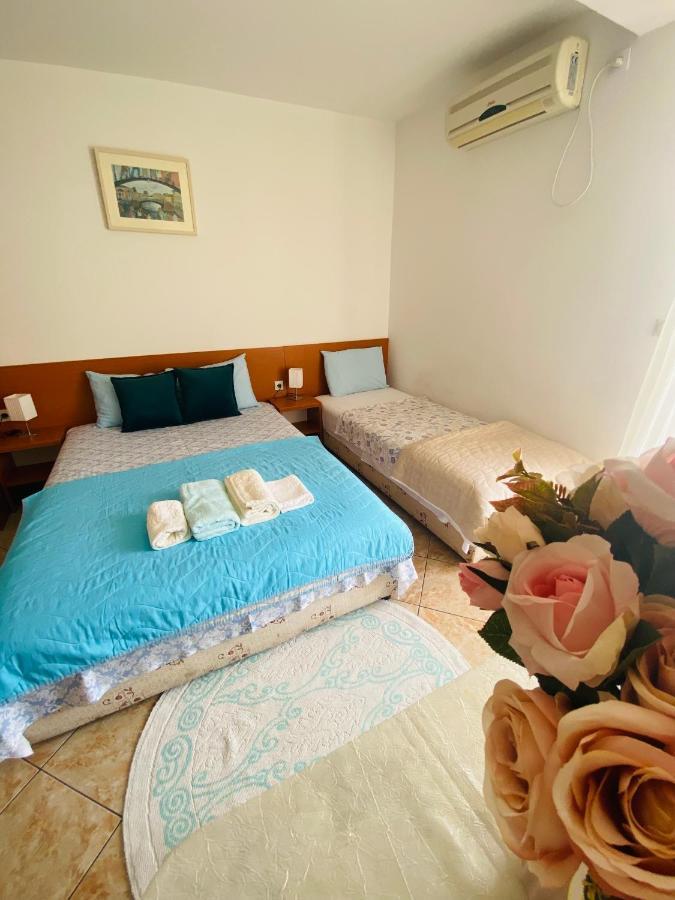 Miomir Perazic Apartments Petrovazzo Esterno foto